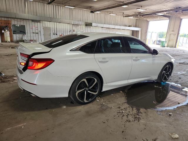 1HGCV1F38JA196000 - 2018 HONDA ACCORD SPORT WHITE photo 3