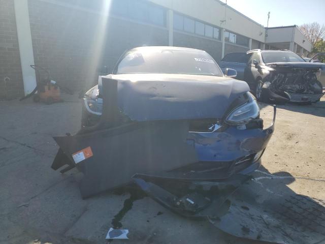 5YJSA1E44JF268625 - 2018 TESLA MODEL S ლურჯი ფოტო 5