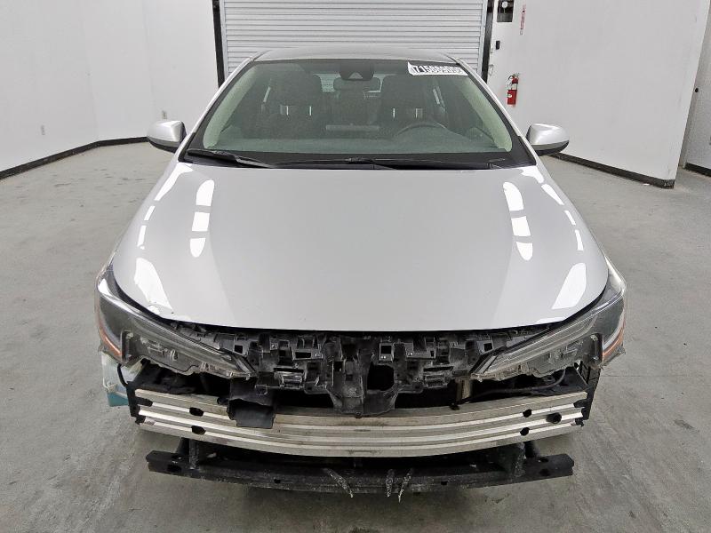 JTDDPRAEXLJ099694 - 2020 TOYOTA COROLLA L SILVER photo 5