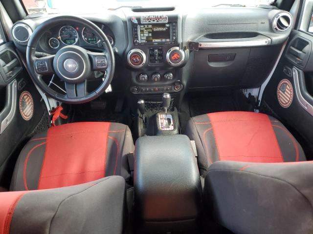 1C4BJWEG6HL552563 - 2017 JEEP WRANGLER U SAHARA WHITE photo 8