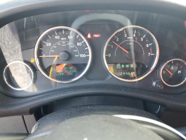 1C4BJWEG6HL552563 - 2017 JEEP WRANGLER U SAHARA WHITE photo 9