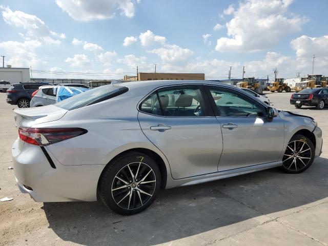 4T1G11AK8PU729556 - 2023 TOYOTA CAMRY SE NIGHT SHADE SILVER photo 3