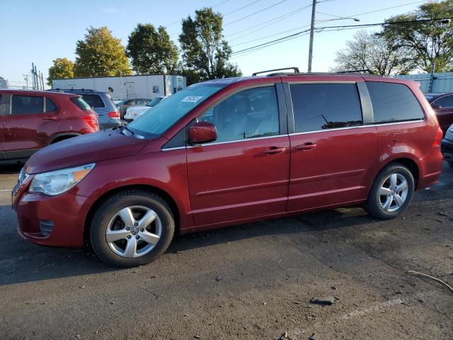 2V4RW3DG7BR641899 - 2011 VOLKSWAGEN ROUTAN SE BURGUNDY photo 1