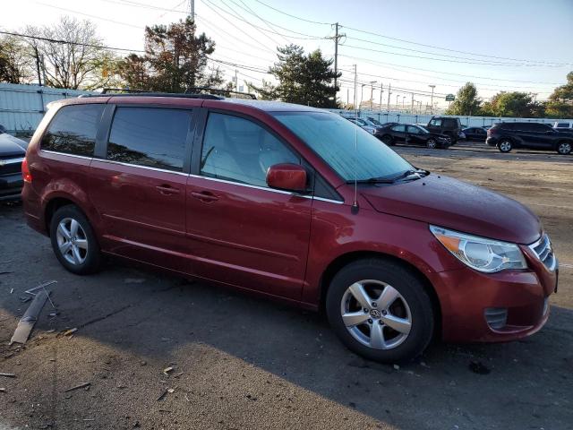 2V4RW3DG7BR641899 - 2011 VOLKSWAGEN ROUTAN SE BURGUNDY photo 4