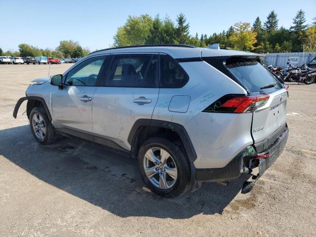 2T3BWRFV1NW142844 - 2022 TOYOTA RAV4 LE SILVER photo 2
