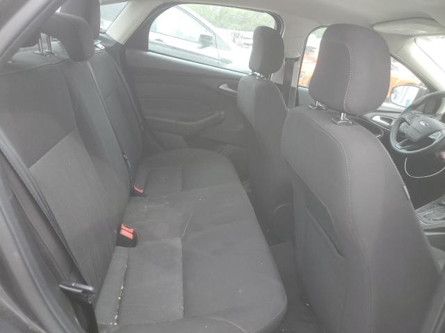 1FADP3FE6JL240919 - 2018 FORD FOCUS SE Gris foto 10