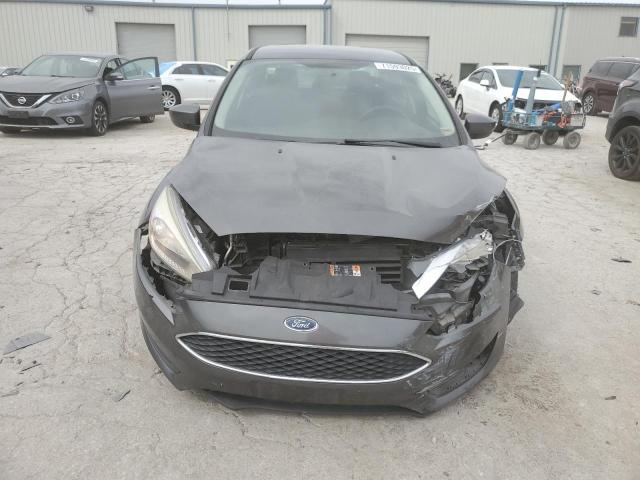 1FADP3FE6JL240919 - 2018 FORD FOCUS SE Gris foto 5
