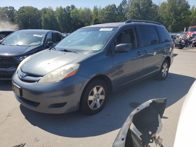 2010 TOYOTA SIENNA CE, 
