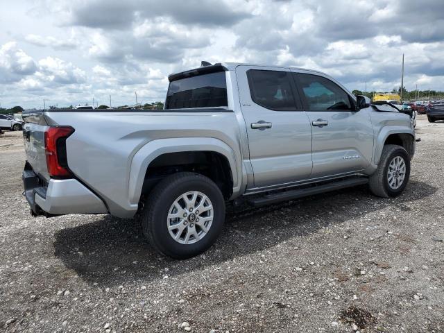 3TYLB5JNXRT060204 - 2024 TOYOTA TACOMA DOUBLE CAB SILVER photo 3