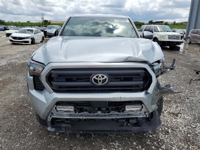 3TYLB5JNXRT060204 - 2024 TOYOTA TACOMA DOUBLE CAB SILVER photo 5