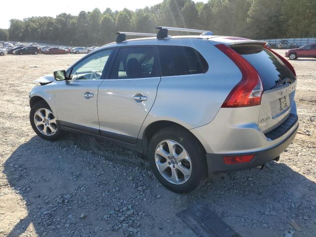 YV4952DL8D2431864 - 2013 VOLVO XC60 3.2 SILVER photo 2