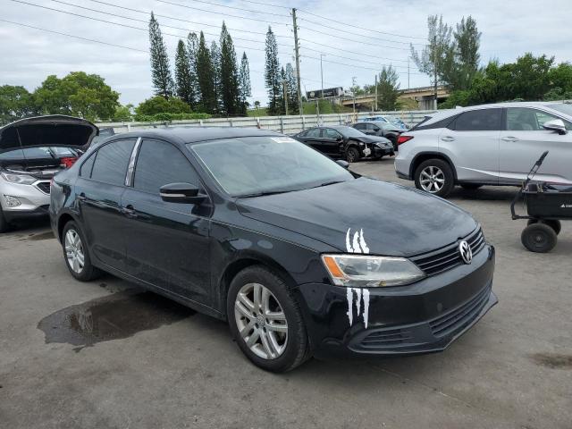 3VWDX7AJ4BM109846 - 2011 VOLKSWAGEN JETTA SE BLACK photo 4