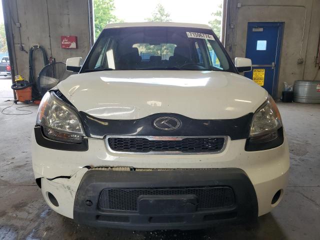 KNDJT2A25A7061893 - 2010 KIA SOUL + WHITE photo 5