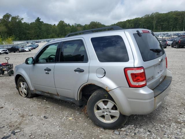 1FMCU9DG3BKC58433 - 2011 FORD ESCAPE XLT 银色 照片 2