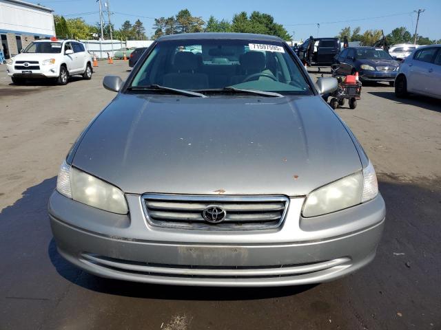4T1BG22K2YU649586 - 2000 TOYOTA CAMRY CE SILVER photo 5