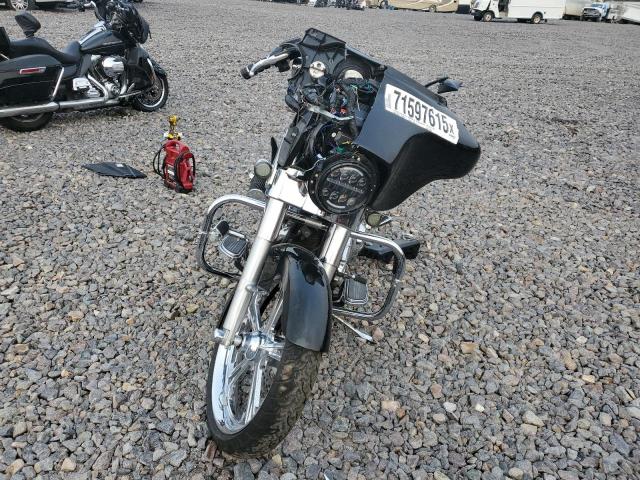 1HD1KB415AB671438 - 2010 HARLEY-DAVIDSON FLHX BLACK photo 2