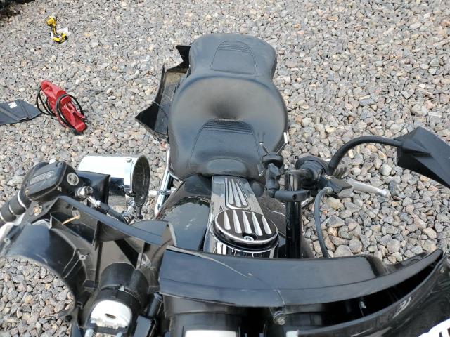 1HD1KB415AB671438 - 2010 HARLEY-DAVIDSON FLHX BLACK photo 5