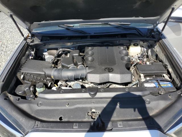 JTEBU5JR8J5515979 - 2018 TOYOTA 4RUNNER SR5/SR5 PREMIUM 银色 照片 11