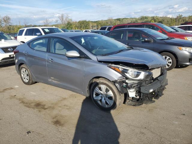 5NPDH4AEXGH794160 - 2016 HYUNDAI ELANTRA SE SILVER photo 4