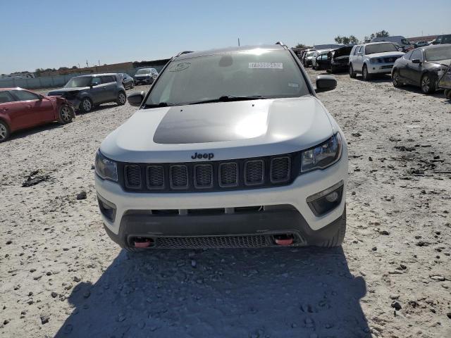 3C4NJDDB3JT451224 - 2018 JEEP COMPASS TRAILHAWK WHITE photo 5