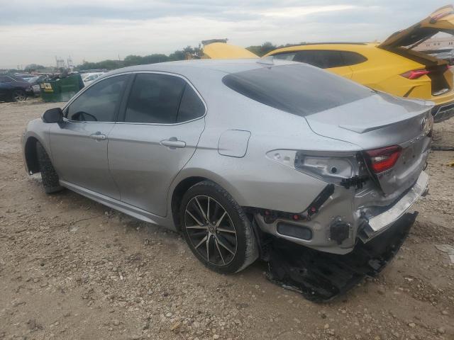 4T1G11AKXPU790780 - 2023 TOYOTA CAMRY SE NIGHT SHADE SILVER photo 2