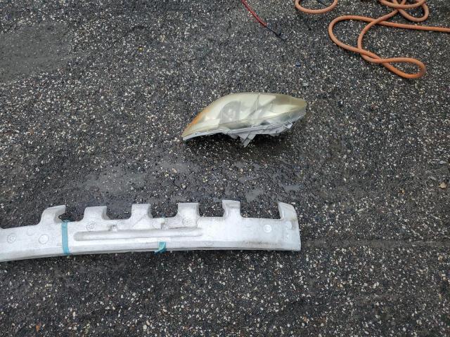 1NXBR32E64Z277349 - 2004 TOYOTA COROLLA CE WHITE photo 12