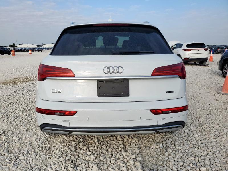 WA1CAAFY0M2010108 - 2021 AUDI Q5 PRESTIGE WHITE photo 6