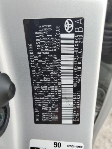 5YFBURHE1JP839020 - 2018 TOYOTA COROLLA L ვერცხლისფერი ფოტო 12