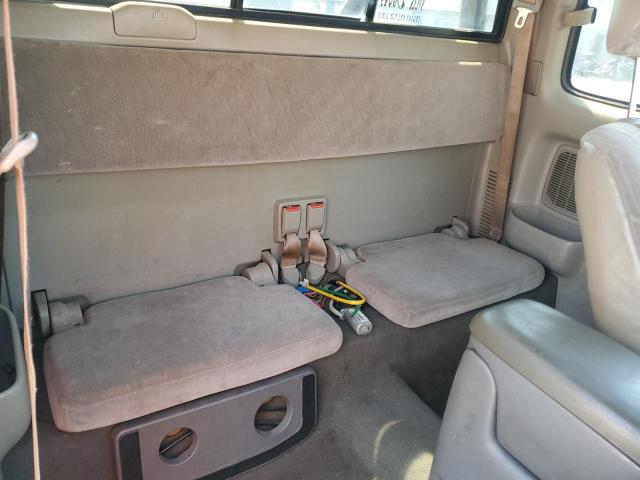 5TEWN72N71Z762577 - 2001 TOYOTA TACOMA XTRACAB SILVER photo 10