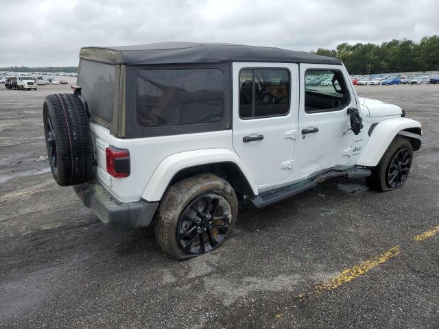 1C4JJXP60NW276090 - 2022 JEEP WRANGLER U SAHARA 4XE WHITE photo 3