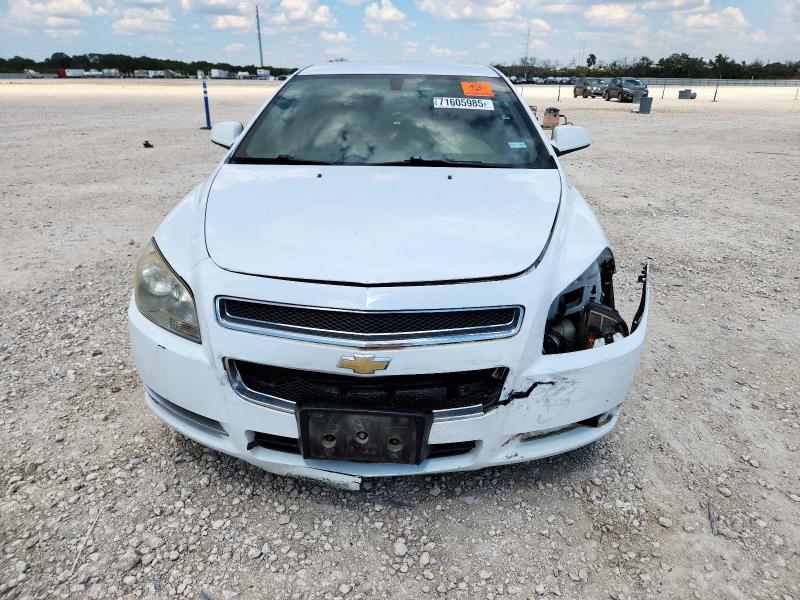 1G1ZD5EB0AF213265 - 2010 CHEVROLET MALIBU 2LT WHITE photo 5