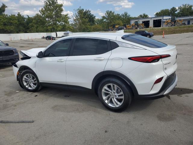 KL47LAEP9SB194966 - 2025 BUICK ENVISTA PREFERRED WHITE photo 2