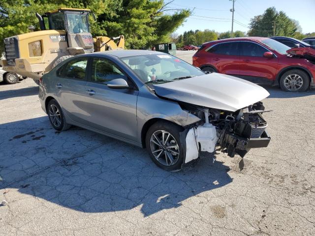 3KPF24AD6PE621838 - 2023 KIA FORTE LX SILVER photo 4