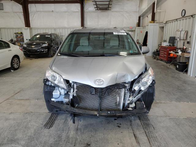 5TDKK3DC0FS633340 - 2015 TOYOTA SIENNA LE SILVER photo 5