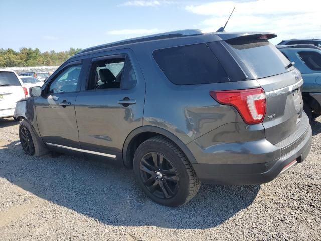 1FM5K8D86KGA35680 - 2019 FORD EXPLORER XLT Gris photo 2