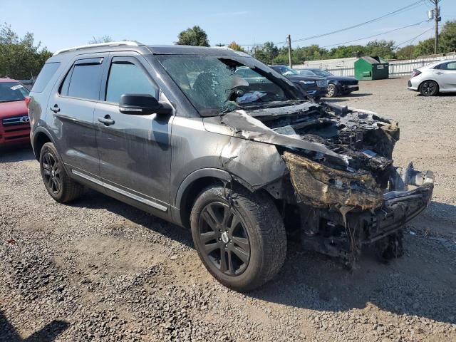 1FM5K8D86KGA35680 - 2019 FORD EXPLORER XLT Gris photo 4