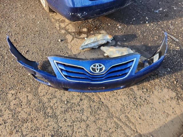 4T1BF3EK6BU759424 - 2011 TOYOTA CAMRY BASE BLUE photo 12