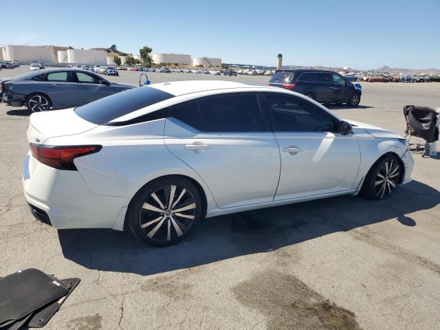 1N4BL4CV8KC180978 - 2019 NISSAN ALTIMA SR WHITE photo 3