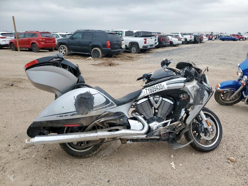 5VPSW36N5B3002969 - 2011 VICTORY MOTORCYCLES VISION TOUR Gümüş foto 1
