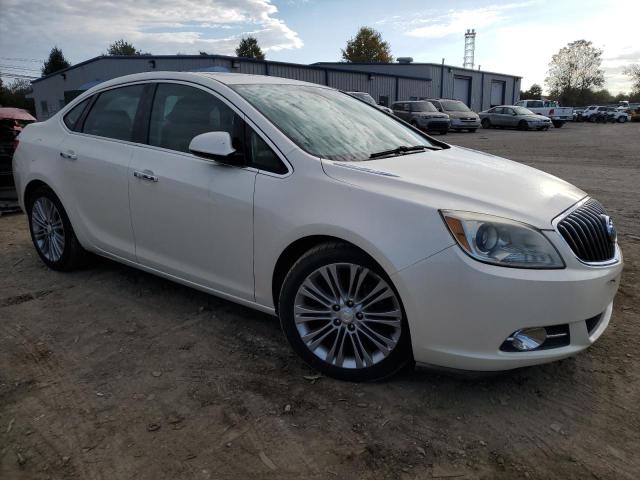 1G4PS5SK7C4223567 - 2012 BUICK VERANO WHITE photo 4