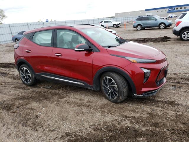 1G1FZ6S01N4109124 - 2022 CHEVROLET BOLT EUV PREMIER RED photo 4