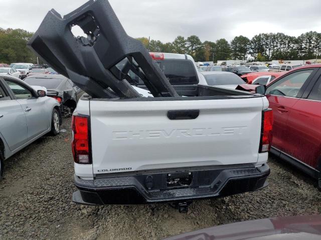 1GCPSBEK0P1149236 - 2023 CHEVROLET COLORADO WHITE photo 6