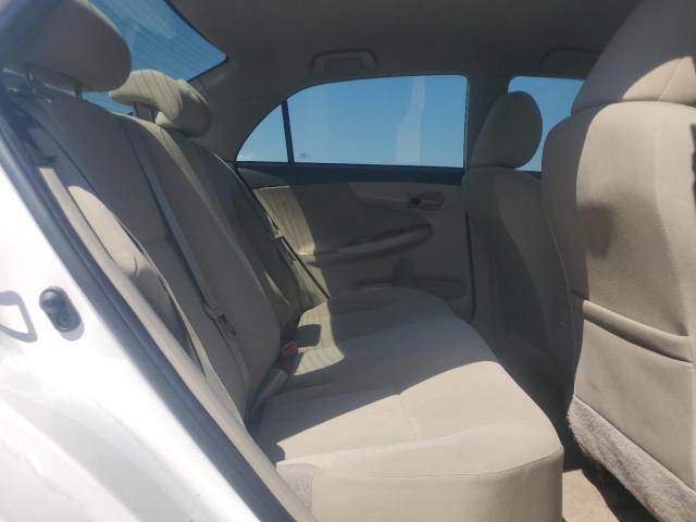 2T1BU4EE7CC870444 - 2012 TOYOTA COROLLA BASE WHITE photo 10