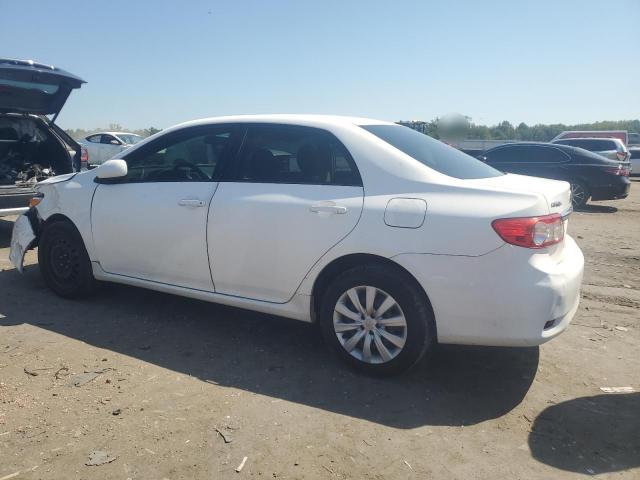 2T1BU4EE7CC870444 - 2012 TOYOTA COROLLA BASE WHITE photo 2