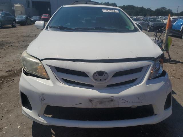 2T1BU4EE7CC870444 - 2012 TOYOTA COROLLA BASE WHITE photo 5