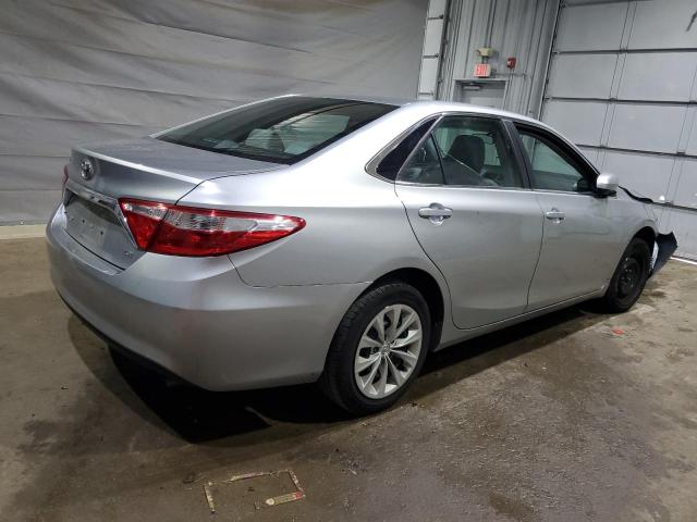 4T4BF1FK9FR454904 - 2015 TOYOTA CAMRY LE SILVER photo 3