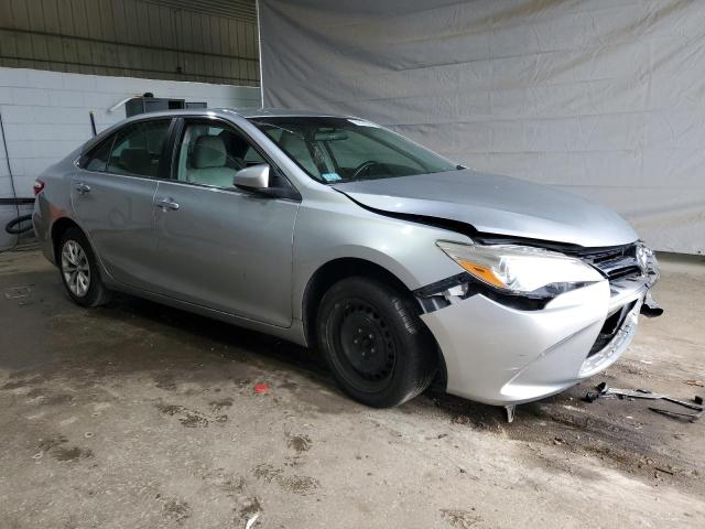 4T4BF1FK9FR454904 - 2015 TOYOTA CAMRY LE SILVER photo 4
