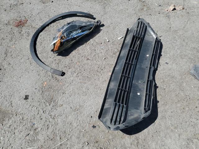 2T1BURHE2JC071015 - 2018 TOYOTA COROLLA L 银色 照片 12