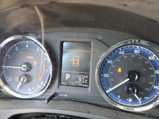 2T1BURHE2JC071015 - 2018 TOYOTA COROLLA L 银色 照片 9