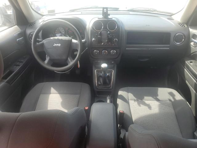 1J4NT2GB4AD522036 - 2010 JEEP PATRIOT SPORT 黑色 照片 8